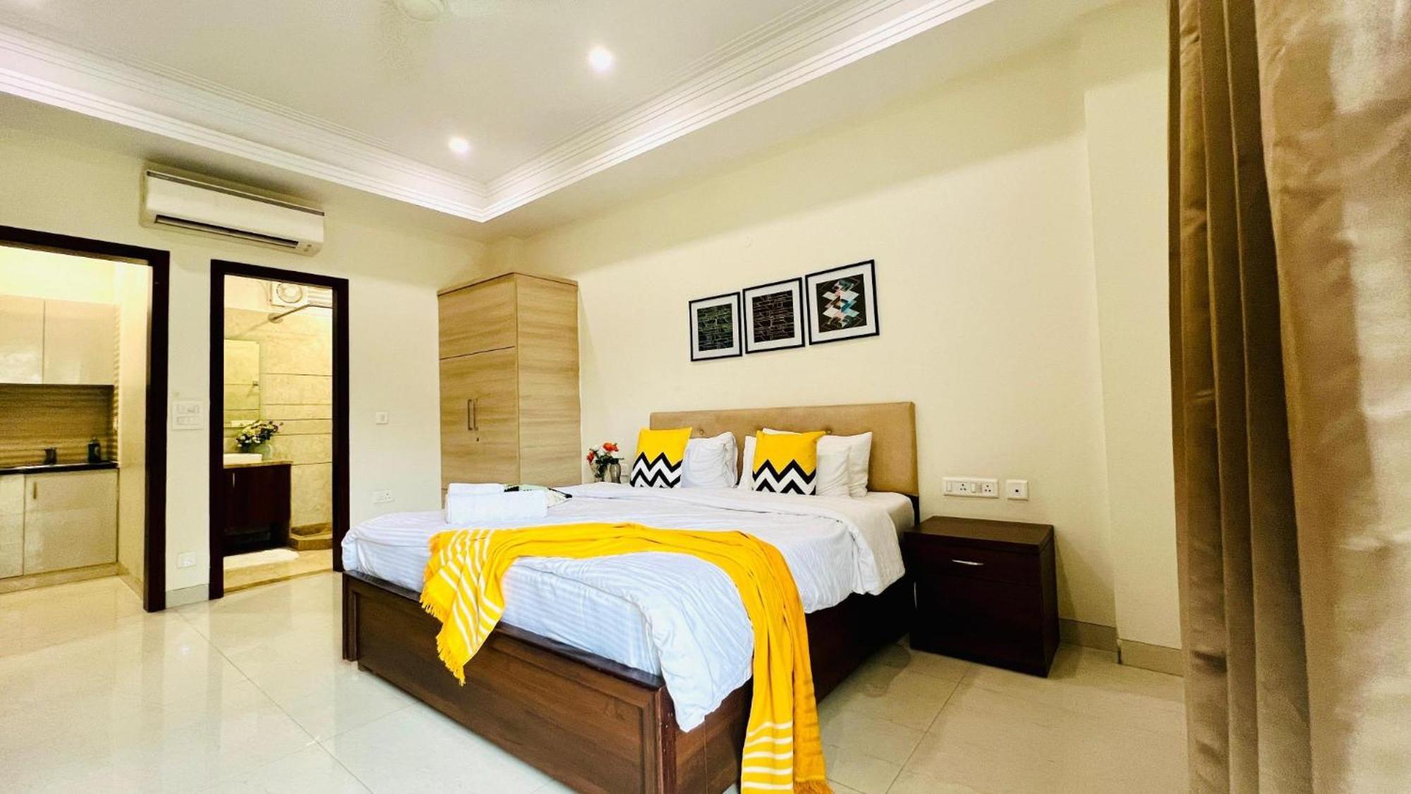Bluo Studio1 Golf Course Road, Gym, Balcony Garden Gurgaon Exterior photo